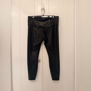 ATHLETA Elation Ultra High Rise Shine Legging. Size XL. Black Shine.